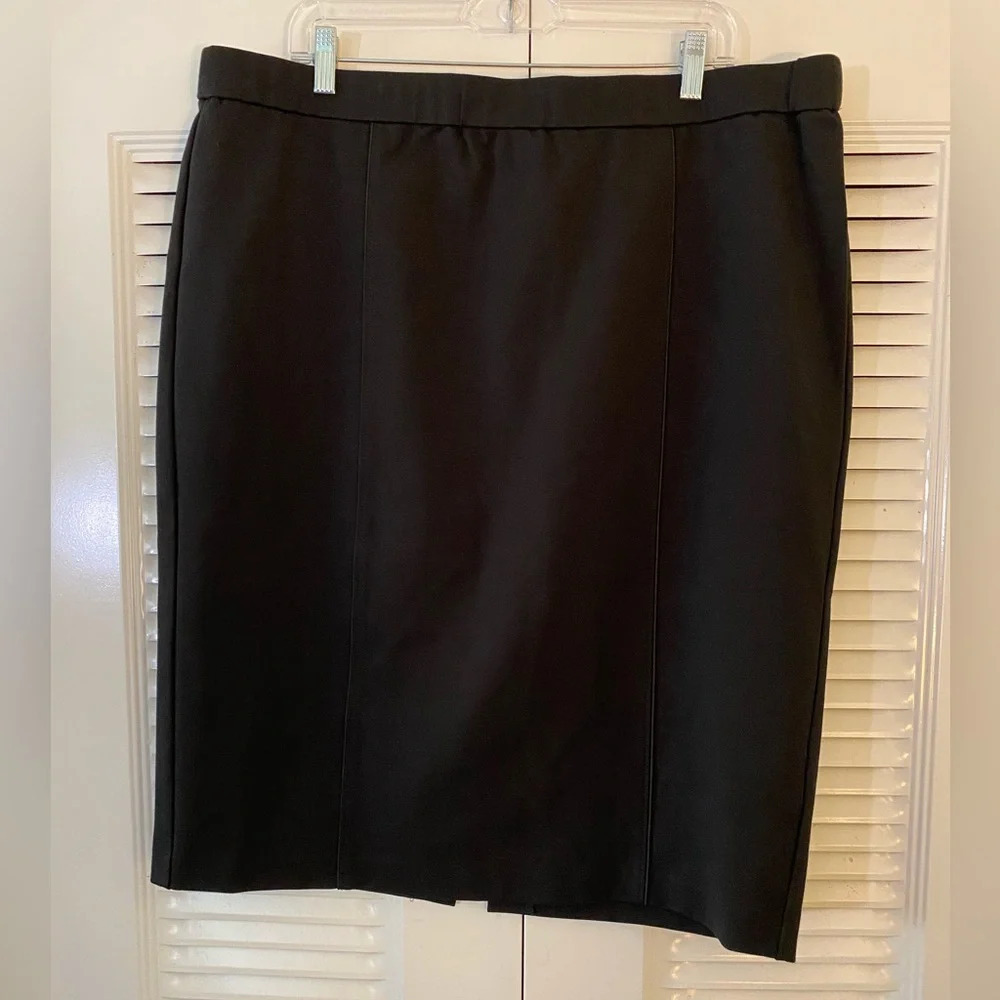 Eloquii Curvy Plus Casual Black Office Skirt